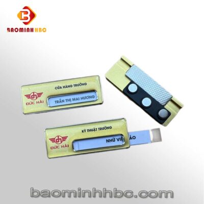 Bảng tên nhân viên