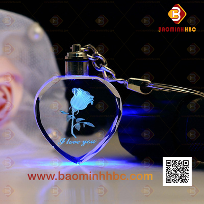 Móc Khóa Pha Lê Khắc Logo – Quà Tặng Ý Nghĩa 5 móc khóa pha lê