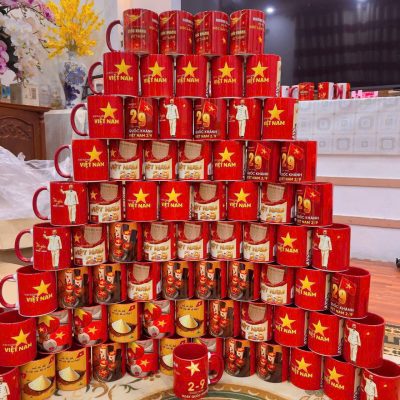 ly sứ in logo ngày quốc khánh