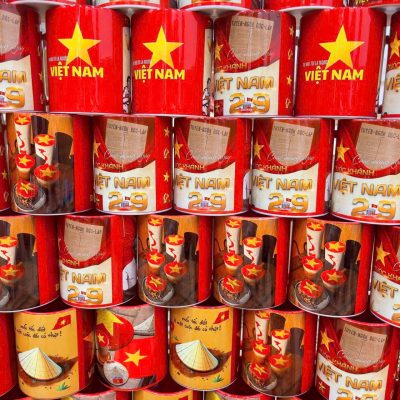 ly sứ in logo ngày quốc khánh