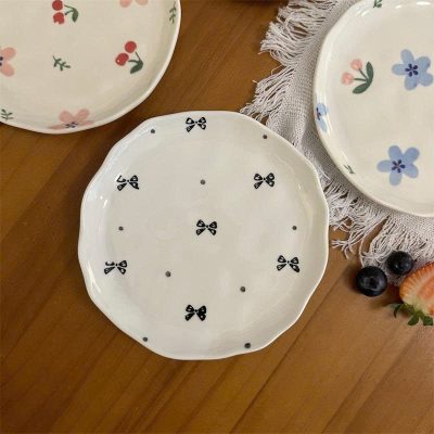 đĩa bằng gốm sứ