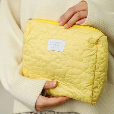 túi vải chần bông đựng mỹ phẩm