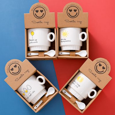 Bộ Cốc Sứ Kèm Thìa 2 Trong 1 Tiện Dụng 4 ly04