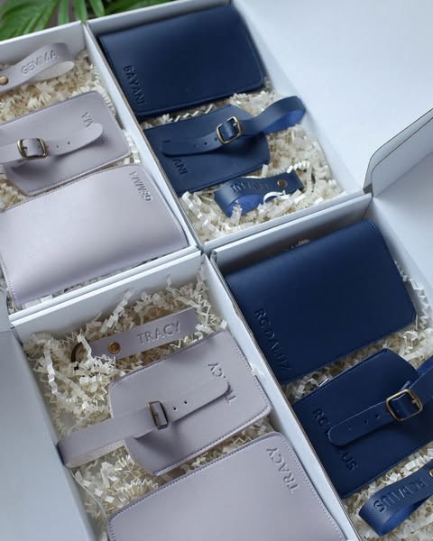 SET VÍ PASSPORT & TAG VALI – NGƯỜI BẠN ĐỒNG HÀNH 1 set ví passsport & tag vali