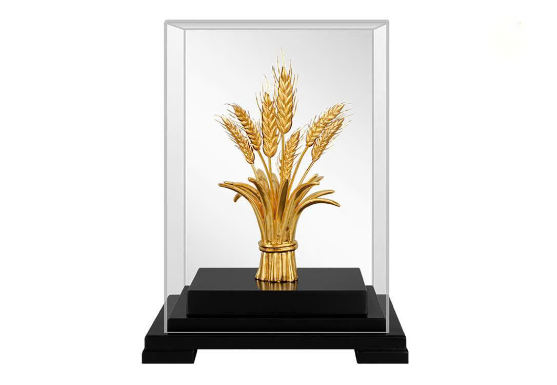 7 Ý Nghĩa Đặc Biệt Của Tượng Bó Lúa Mạ Vàng 1 tượng bó lúa mạ vàng