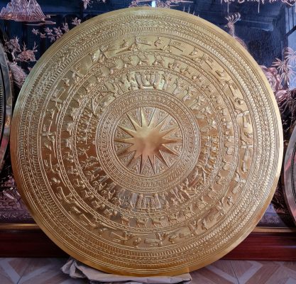 7 Giá Trị Đặc Biệt Của Trống Đồng Mạ Vàng Cao Cấp 3 z7020256630614 2ae3b73c3d86357593fd43260e916201