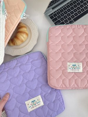 7 Điểm Khiến Túi Chần Bông Đựng iPad Trở Thành Món Quà Hot 2025 4 túi chần bông