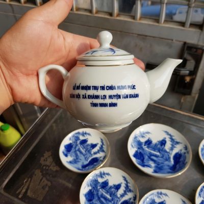 5 Bộ Ấm Trà In Logo Sang Trọng Cho Doanh Nghiệp 4 z7020914146499 dc050b6b6db0a74c64ea877a75259e65