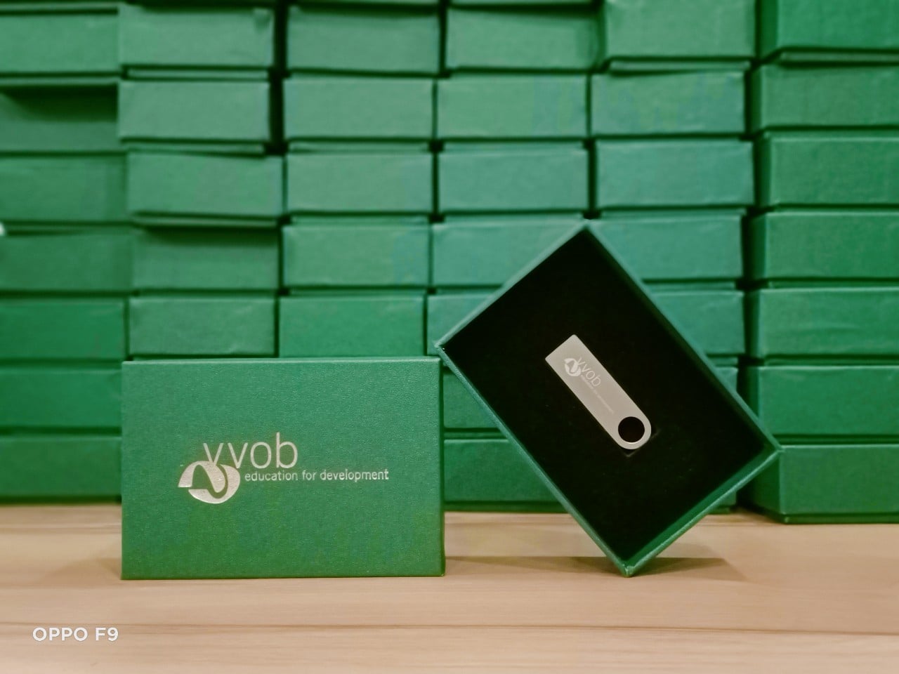 USB Kim Loại In Logo 1 USB