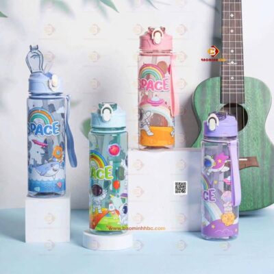 Bình Nước Nhựa Space Hoạt Hình
