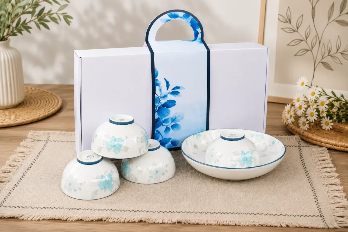 Bộ Chén Dĩa Sứ Cao Cấp – Lựa Chọn Quà Tặng Doanh Nghiệp Tinh Tế, Sang Trọng 1 hộp quà tặng doanh nghiệp